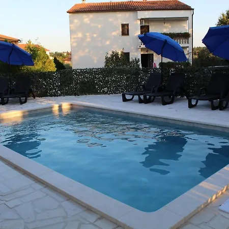 Appartamento Sun&sea Mediterranean With Private Pool, Bbq&terrace Porec